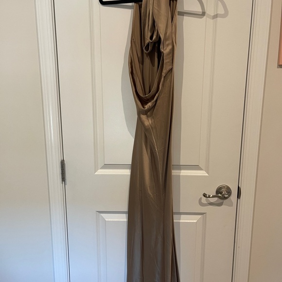 100% silk Nap halter dress gold - Picture 3 of 5